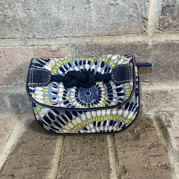 Vera Bradley - Picture 10 of 15